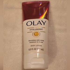 NEW! Olay Nourishing Body Lotion 6oz